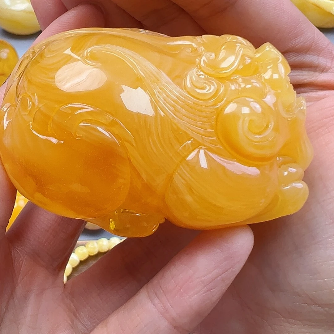 蜜蜡未镶嵌珠宝奇石
