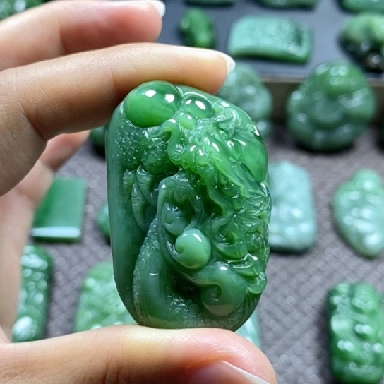 【闪购商品】颈饰未镶嵌和田玉