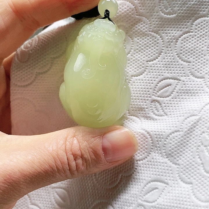 【闪购商品】颈饰未镶嵌和田玉