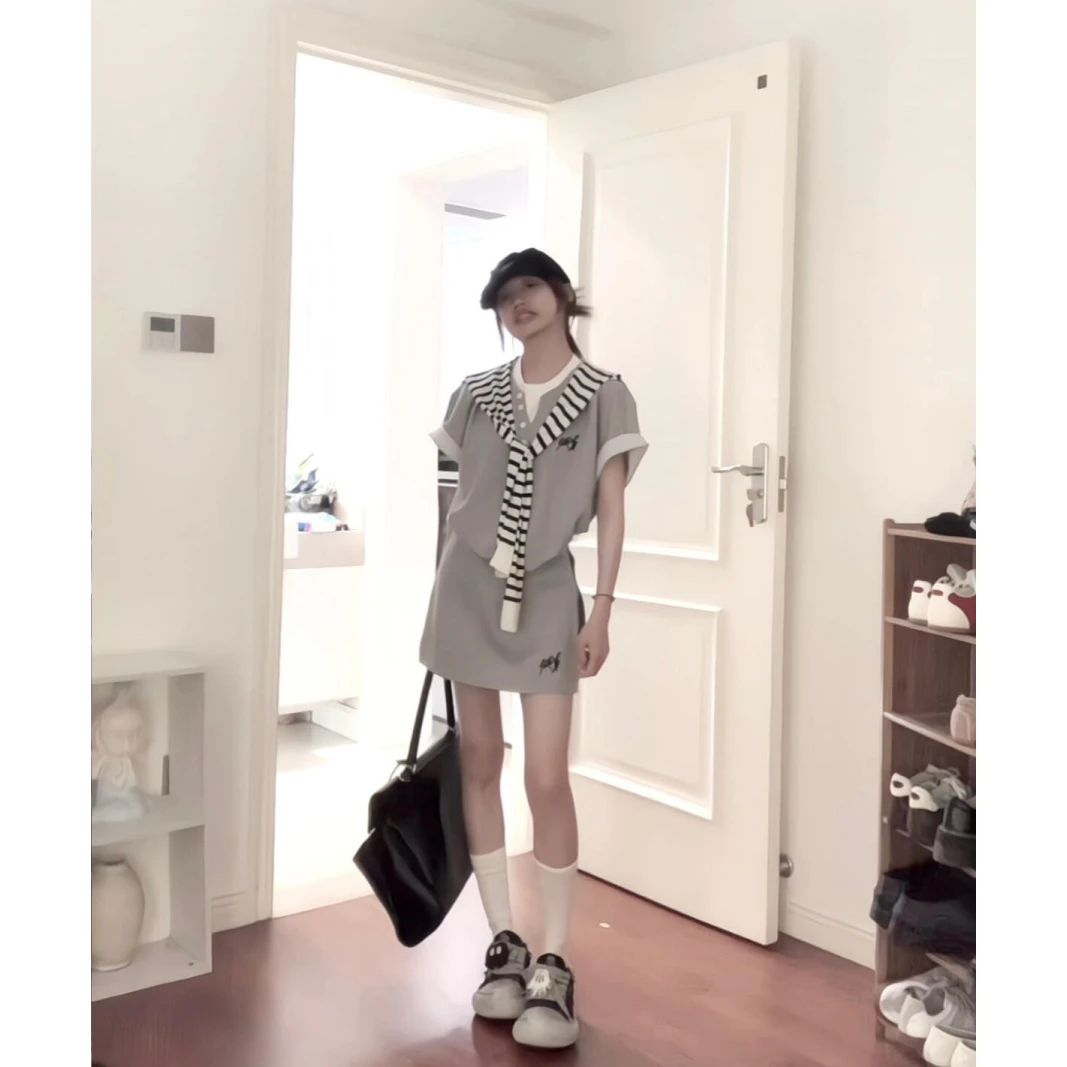 夏季韩系通勤学院风套装女灰色条纹披肩短袖上衣短裙休闲三件套