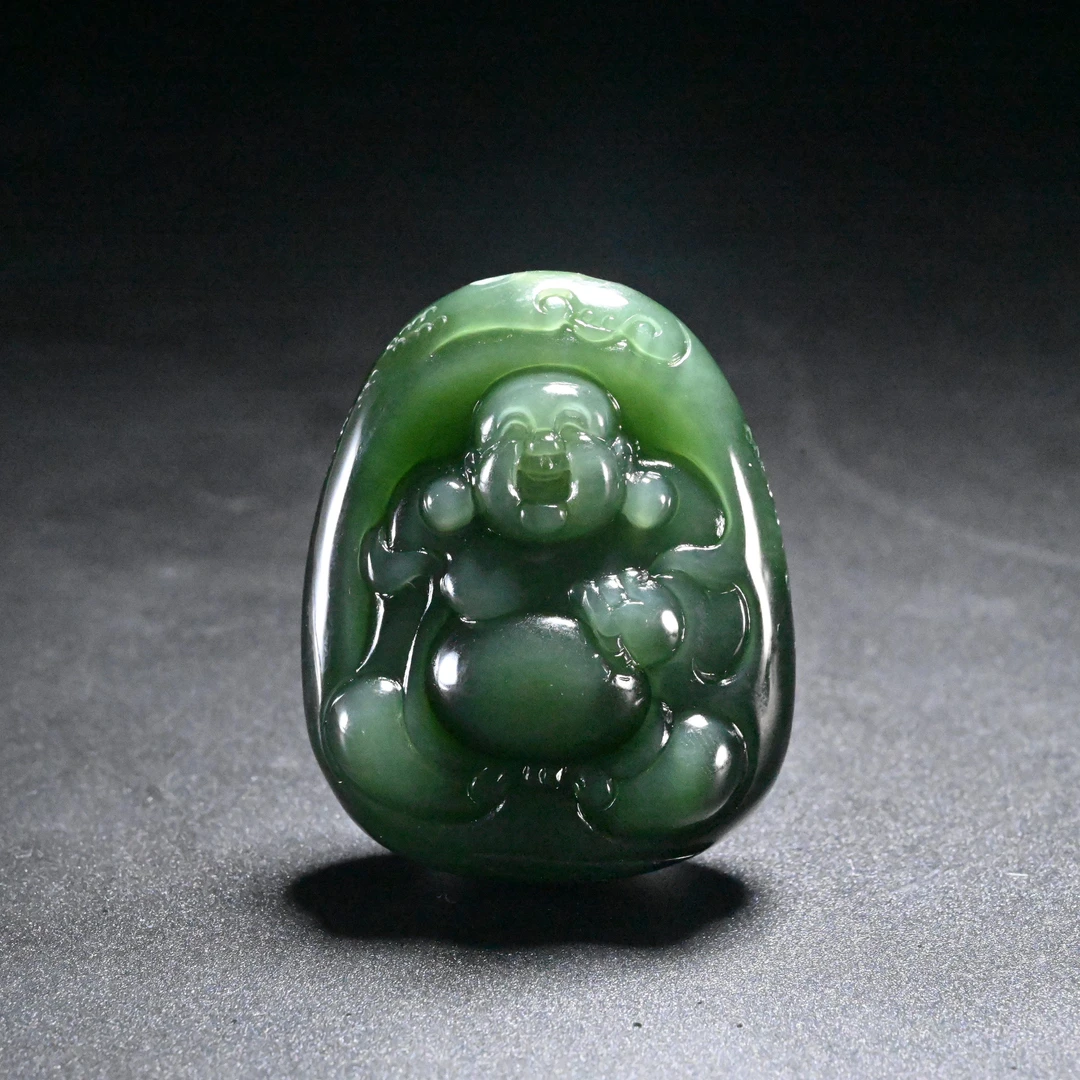 LOT8819 2509210015和田玉碧玉 弥勒佛挂件/保利