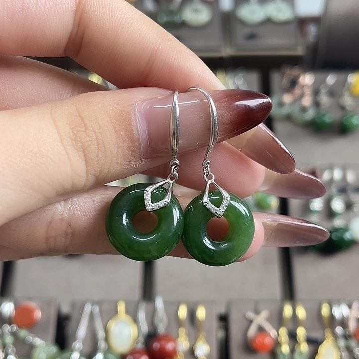 和田玉（碧玉）银S925镶嵌耳饰平安扣15左右