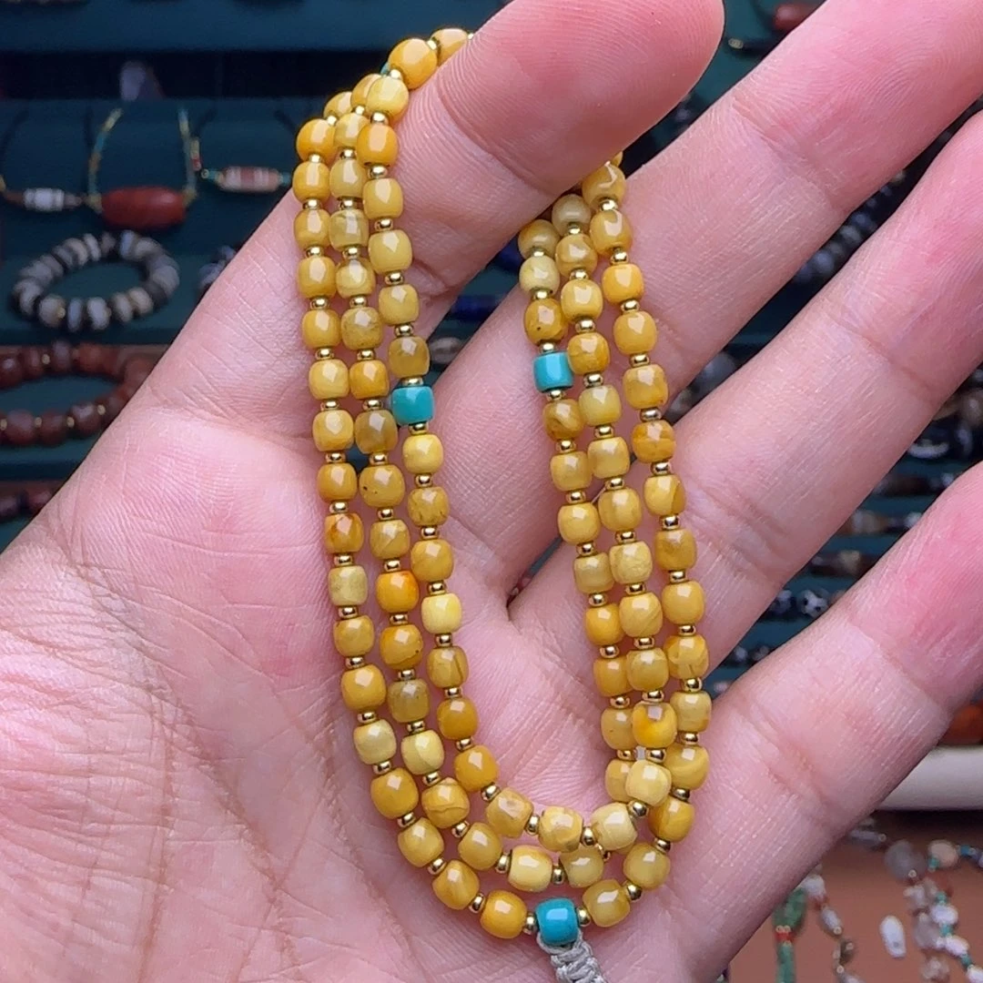 裸石蜜蜡未镶嵌chjvcugjjgvjvjvj