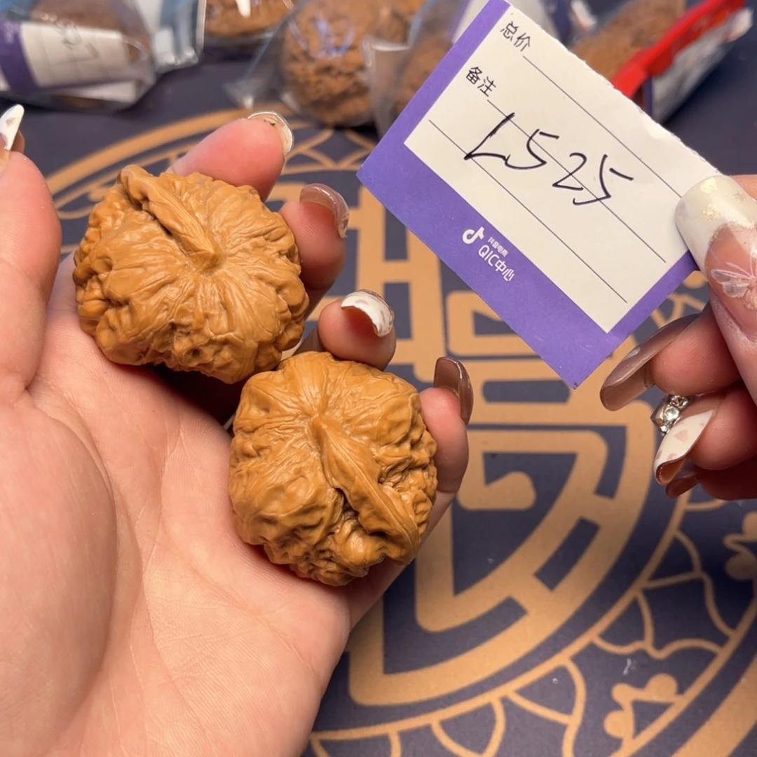 文玩核桃把件一帆风顺