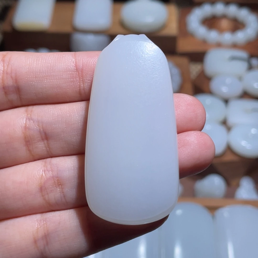 未镶嵌手链和田玉满皮