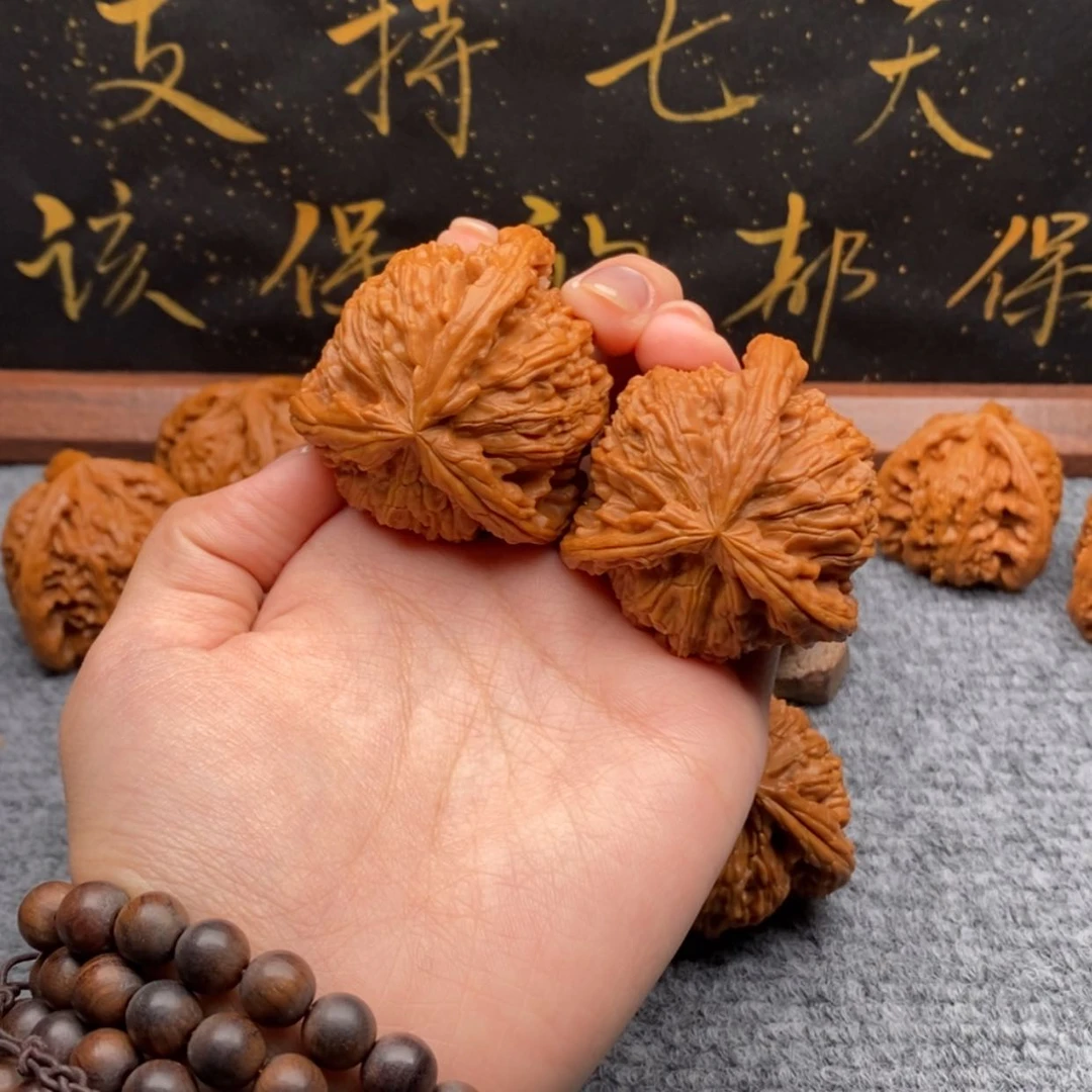 【闪购商品】吊坠文玩核桃@*