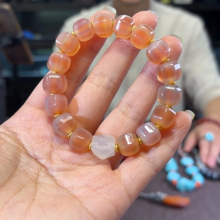 玛瑙/玉髓颈饰未镶嵌玛瑙