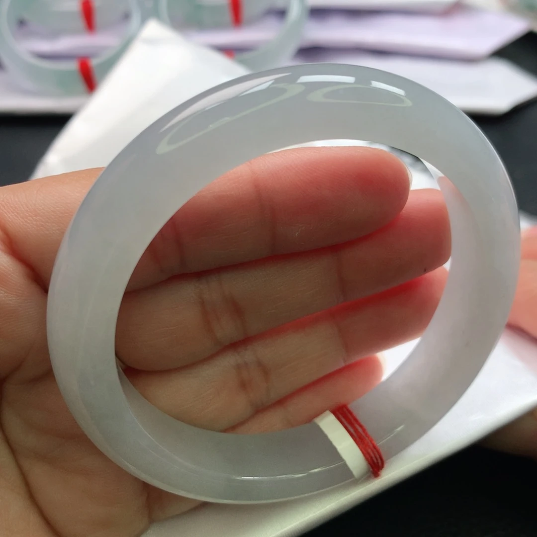 翡翠手镯未镶嵌缅甸57.