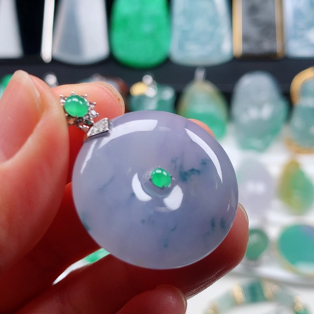 翡翠颈饰未镶嵌扣