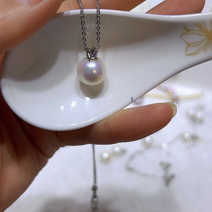 淡水珍珠白珠银色戴妃吊坠合金