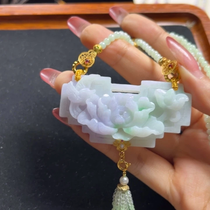 翡翠未镶嵌颈饰天然