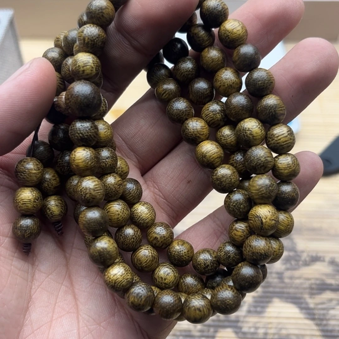 沉香沉香碎屑莺歌绿