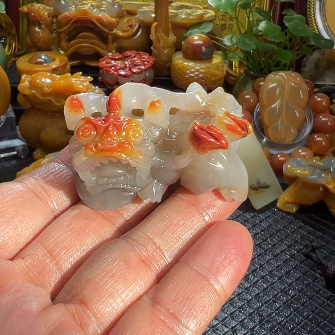 石英质玉未镶嵌颈饰