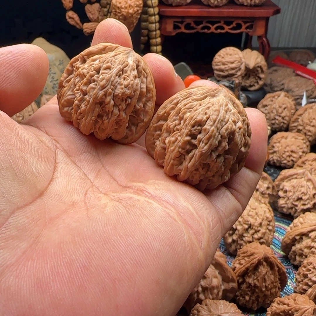 文玩核桃吊坠全品三角密纹39