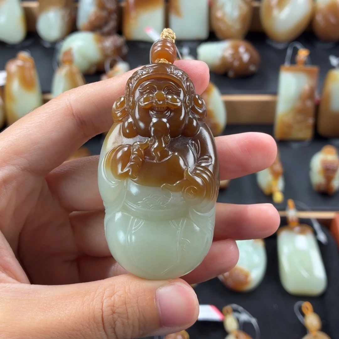 ****辉颈饰未镶嵌和田玉
