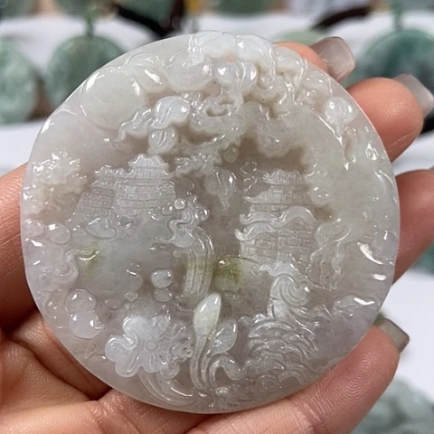 翡翠颈饰未镶嵌山水牌福利翡翠