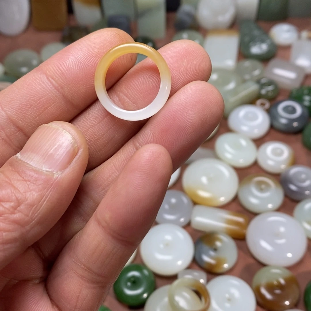 和田玉吊坠(不含链)未镶嵌