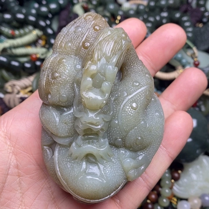 吉***间和田玉未镶嵌颈饰