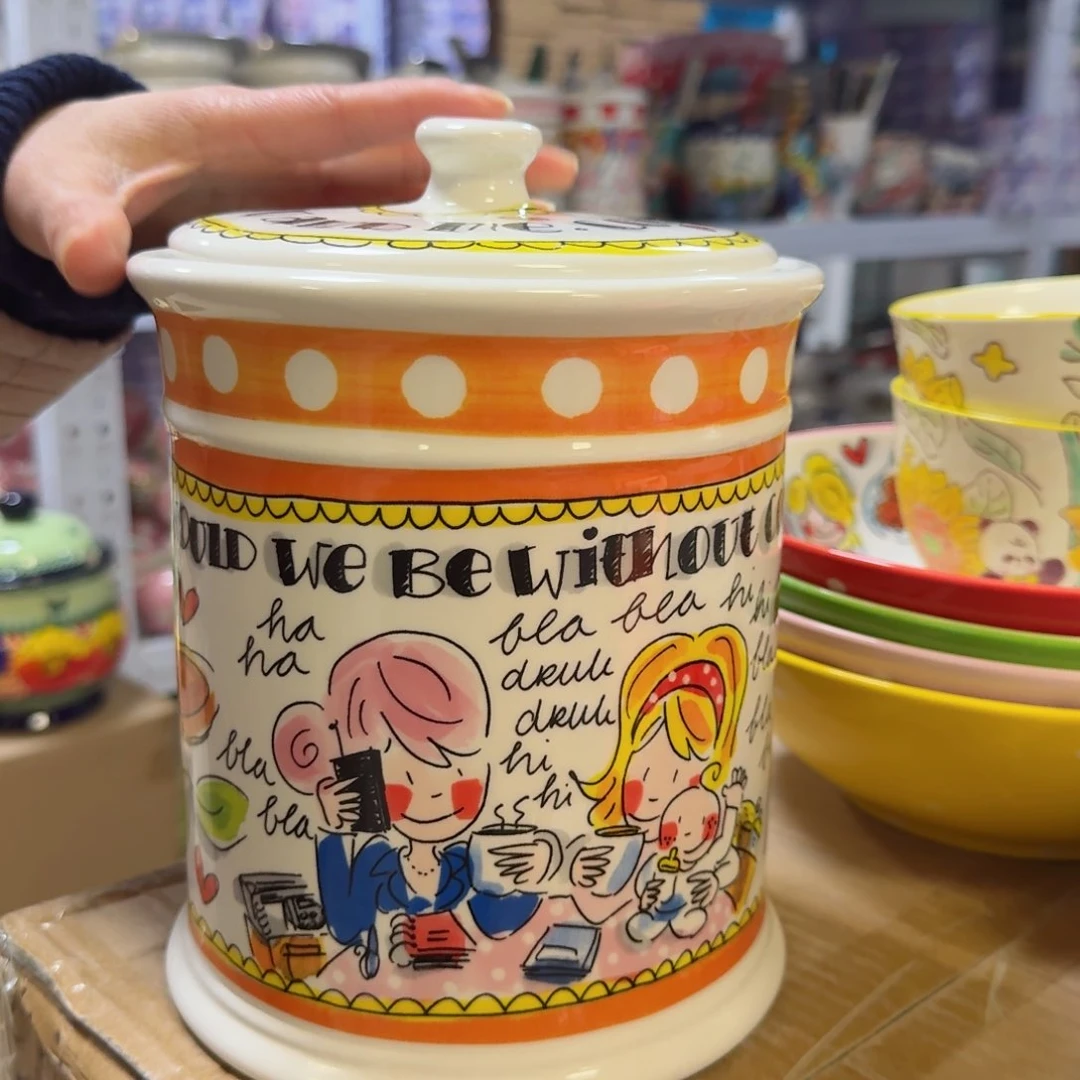 瓷2000毫升橘波点密封罐一只