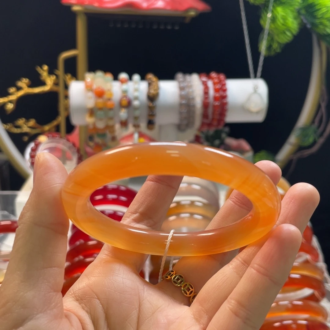 玛瑙/玉髓手镯未镶嵌