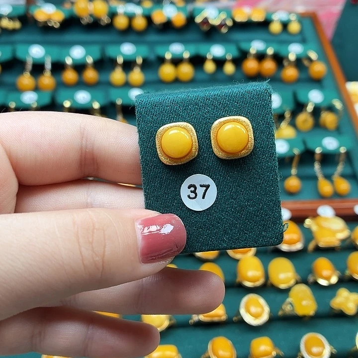 琥珀银S925镶嵌耳饰