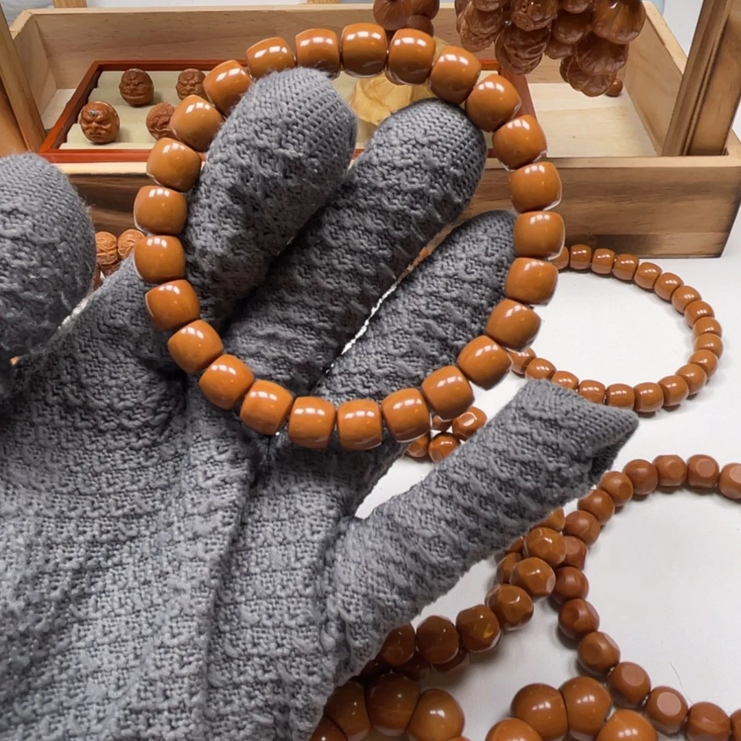 李***.吊坠猴头核桃嗷嗷