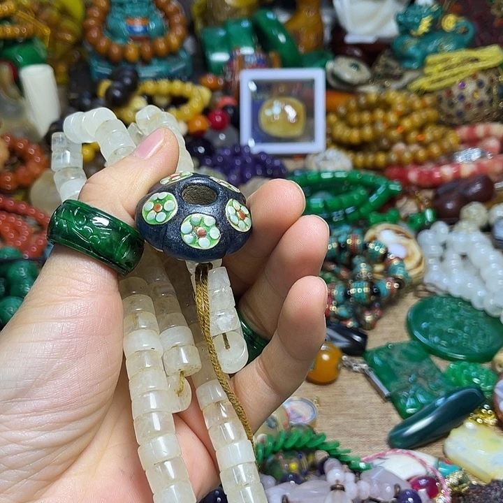 沉***语琉璃DIY哈哈哈哈哈哈哈