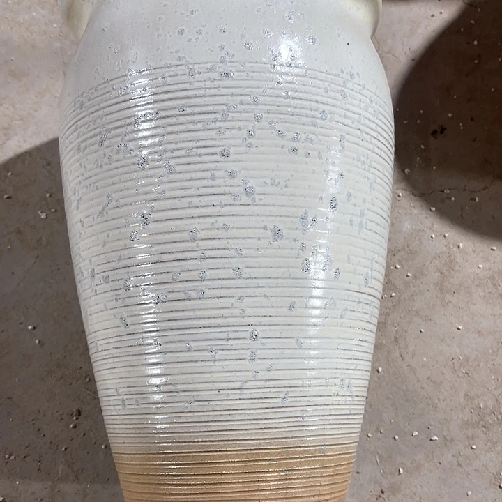 红陶口径21高度31一只小瑕疵