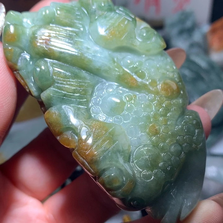 翡翠未镶嵌颈饰保真天然A货翡翠