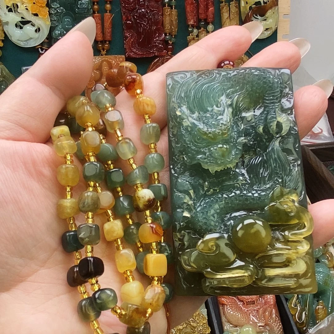 玉***麟蛇纹石玉未镶嵌颈饰蓝水龙送链子