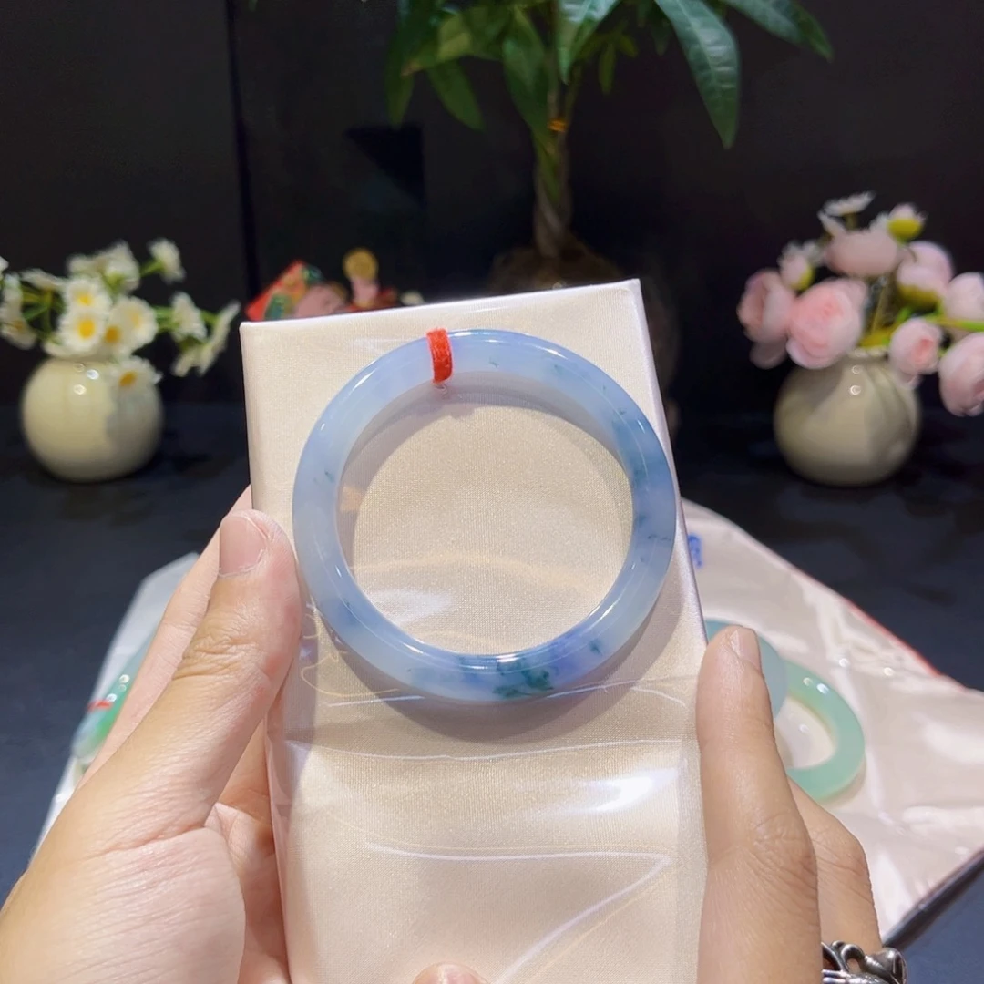 翡翠手镯未镶嵌翡翠手镯52圈口