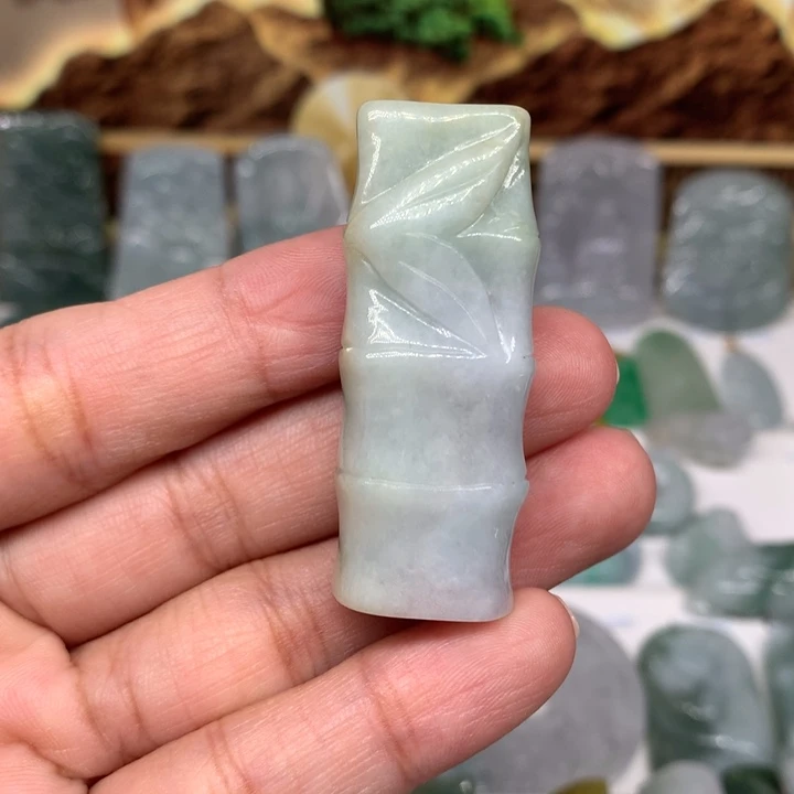 颈饰未镶嵌翡翠11