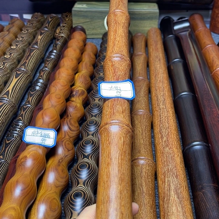 太***翁一物一拍金星竹节棍