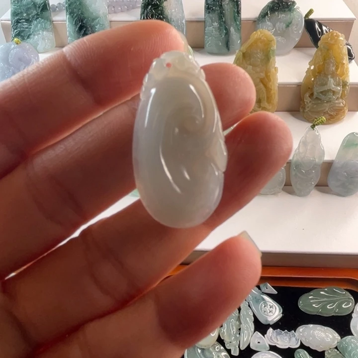 翡翠未镶嵌颈饰天然翡翠