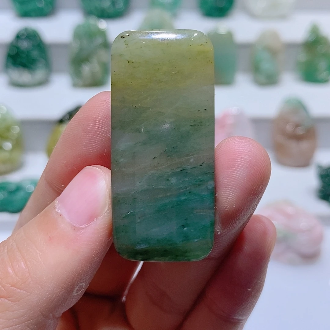 独山玉未镶嵌吊坠