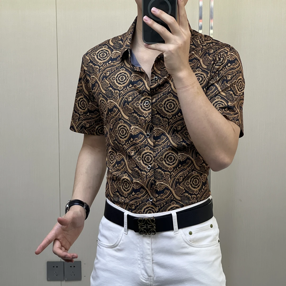 夏季男士短袖衬衫潮流翻领修身休闲半袖时尚轻奢衣服
