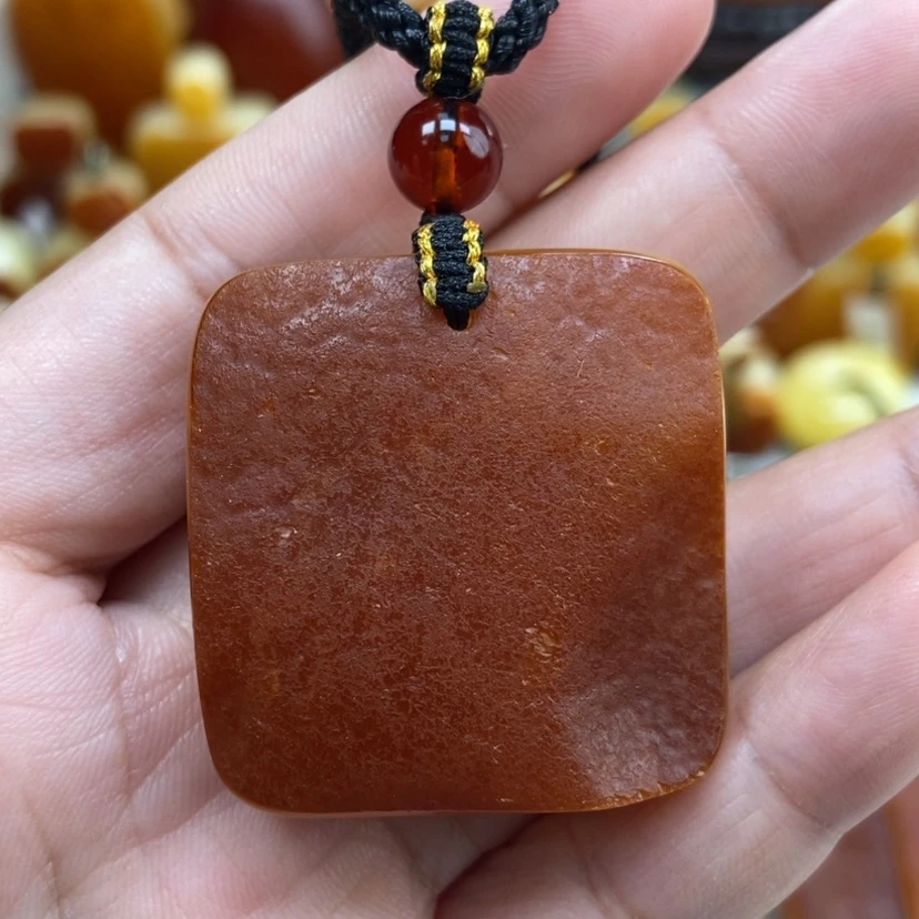 【闪购商品】琥珀颈饰未镶嵌
