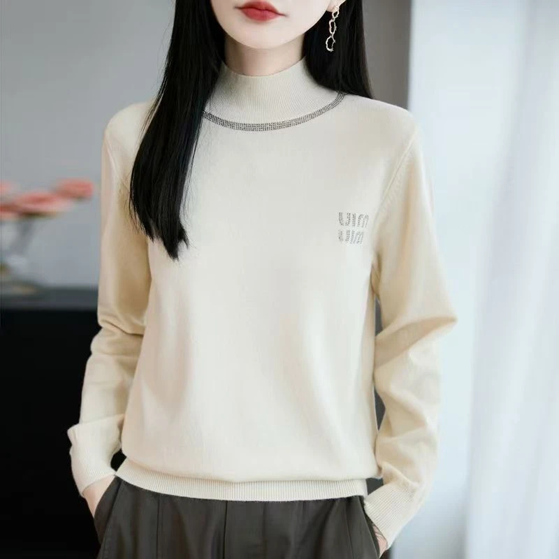 【茶芙巷】秋冬~213新款字母烫钻宽松版半高领针织衫【YJL】