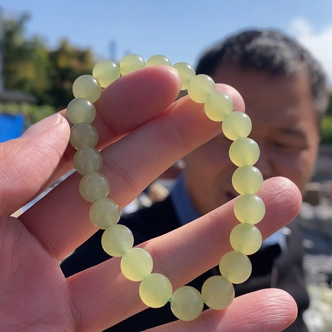 未镶嵌手链和田玉黄口卡8