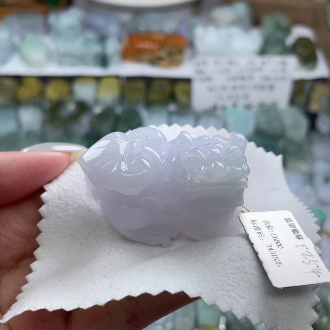 颈饰未镶嵌翡翠貔貅69