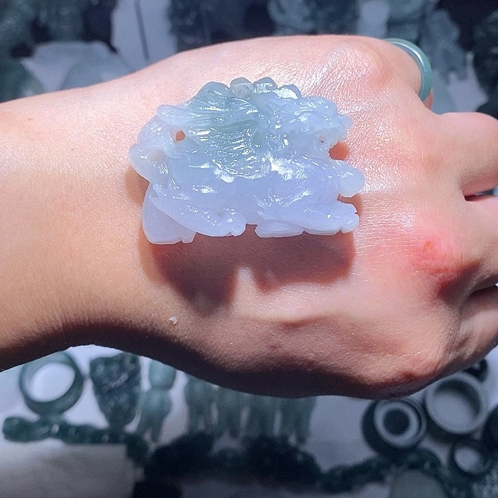 定制翡翠未镶嵌卡****物毛