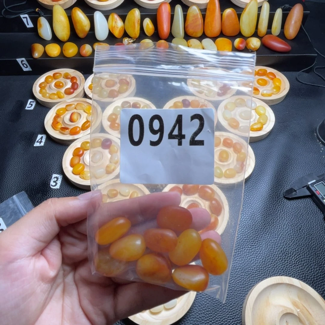 和田玉未镶嵌吊坠(不含链)铜****权