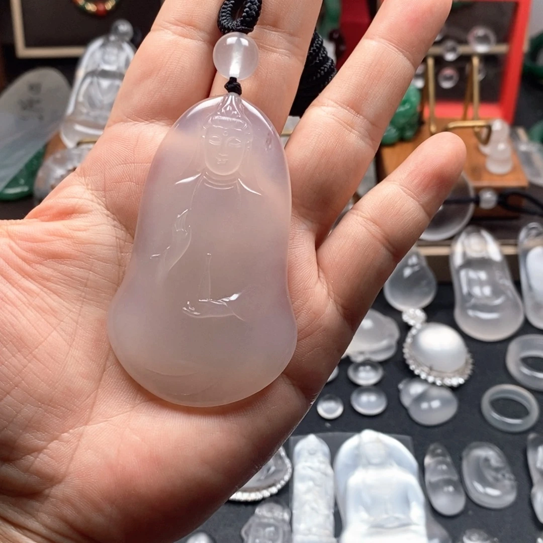 以***酷颈饰未镶嵌石英质玉