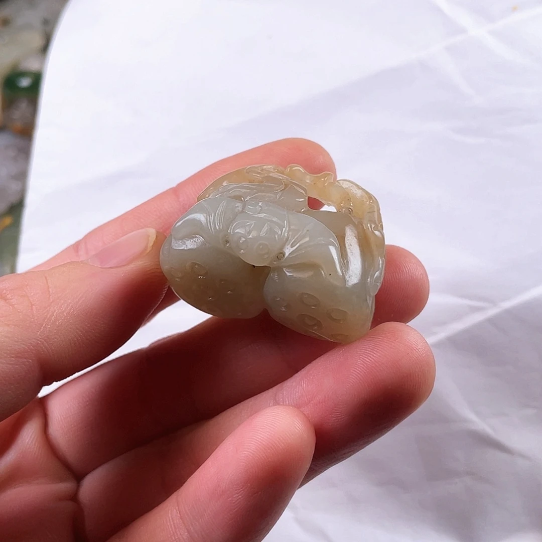 和田玉（糖玉）颈饰未镶嵌