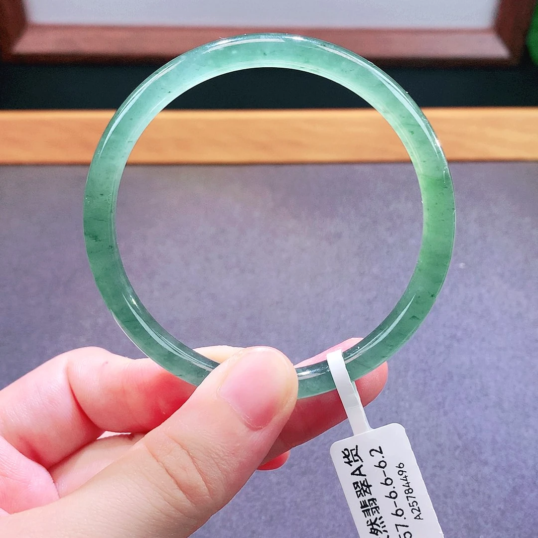 未镶嵌手镯翡翠天然翡翠
