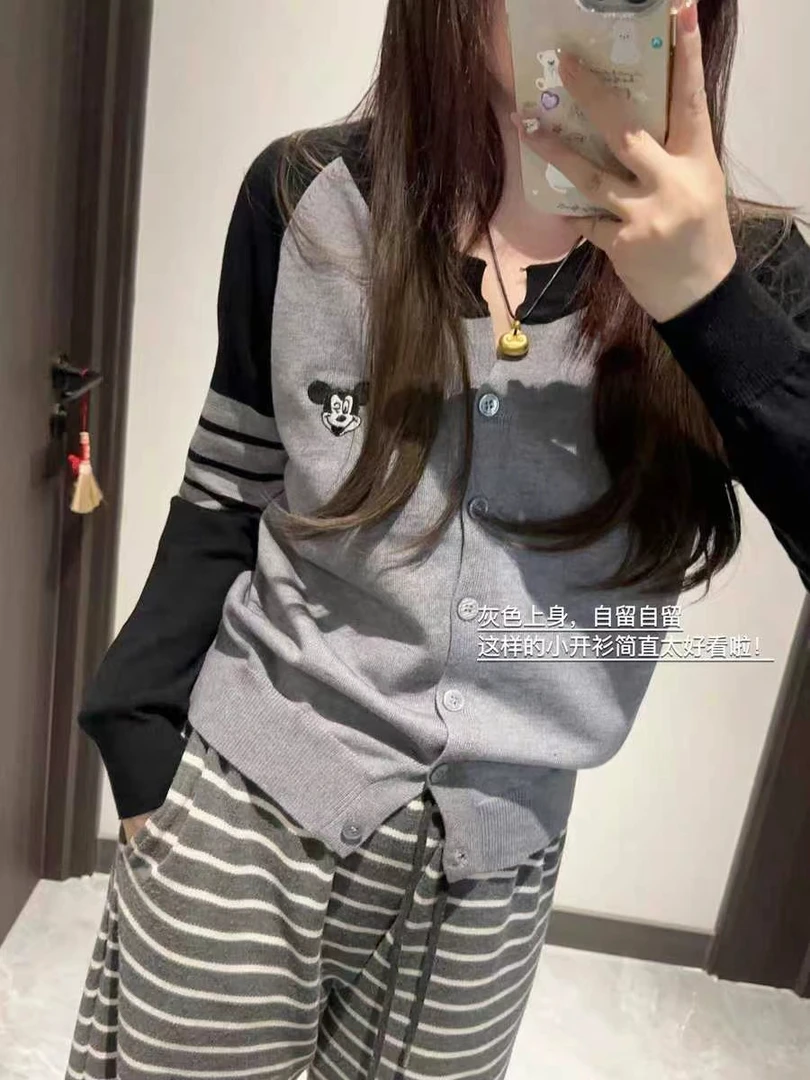 休闲毛针织衫撞色开衫宽松型INS风拼色刺绣开衫