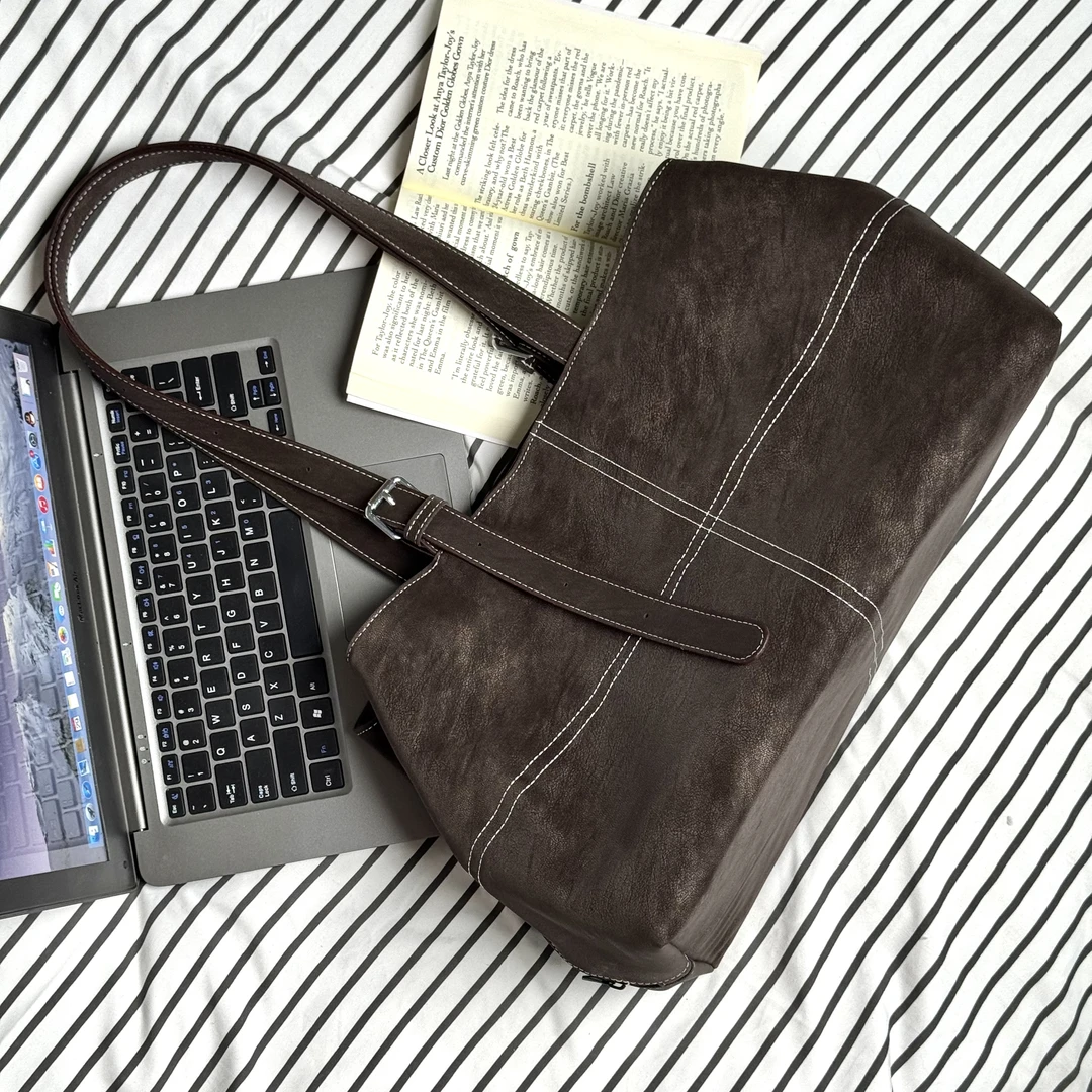 一张同学【长约40宽20高25cm】时尚单肩腋下包C8534咖