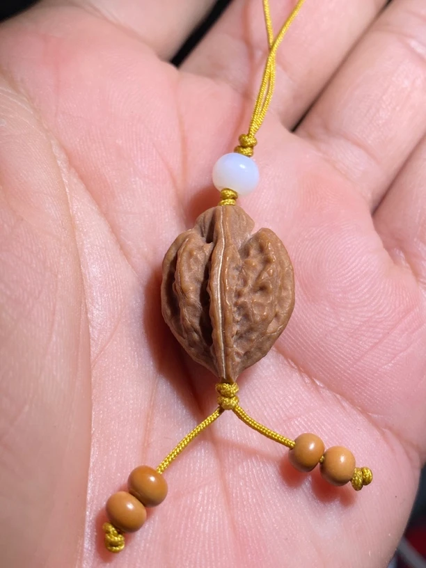 一物一图（032）：异形核桃手机挂坠尺寸肚17 高22