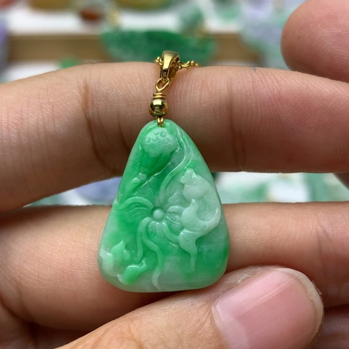 颈饰未镶嵌翡翠翡翠