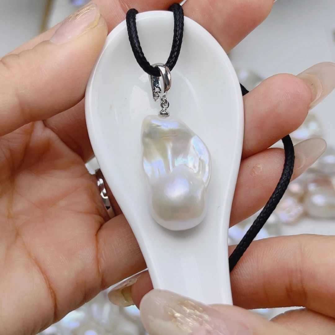 未镶嵌淡水珍珠颈饰